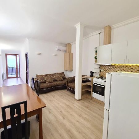 예레반 Flat With Balcony On Cascade 아파트 외부 사진